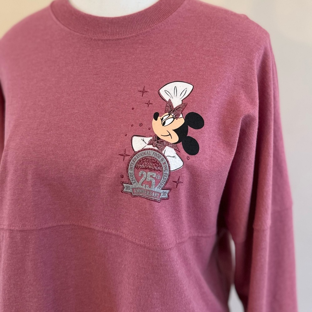 Disney Minnie Mouse Queen Of Cuisine Spirit Jersey - Picture 2 of 5
